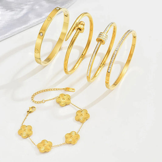Lucky Clover Gold Bracelet