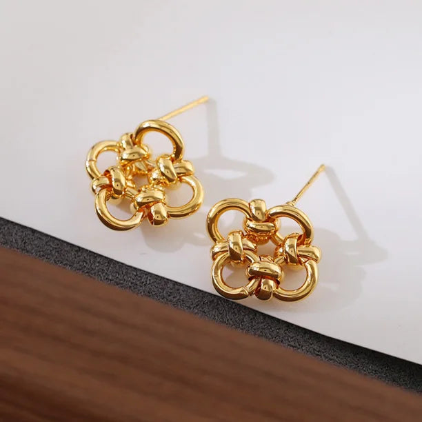 Elegant Gold Knot Earrings